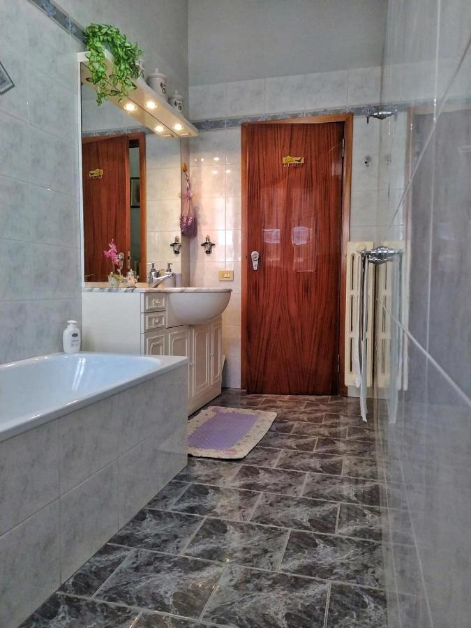 Апартаменты Casa Dina Сан-Джиминьяно Экстерьер фото